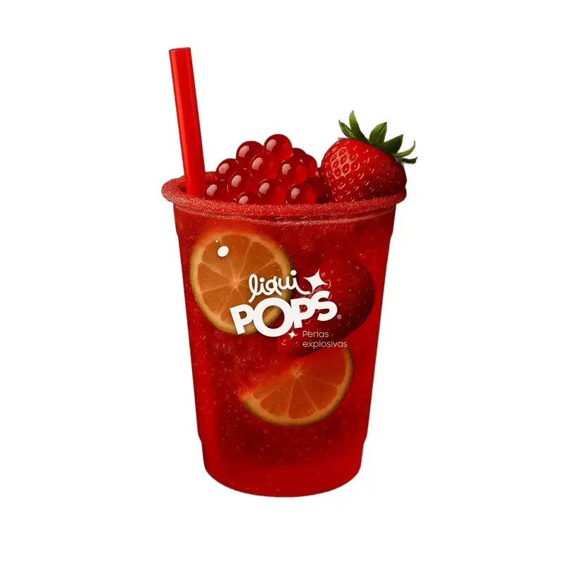 Vaso de bubble tea de frutilla con perlas explosivas rojas y sorbete ancho